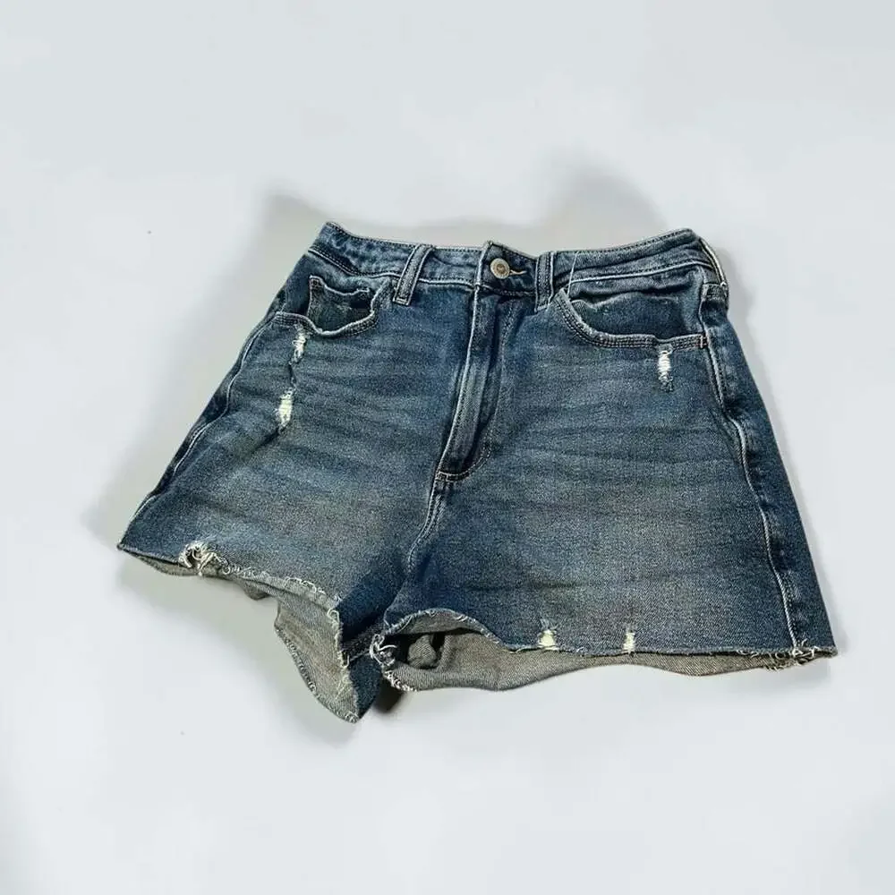 Hollister Curvy Ultra High Rise Mom Shorts W26 Size 3